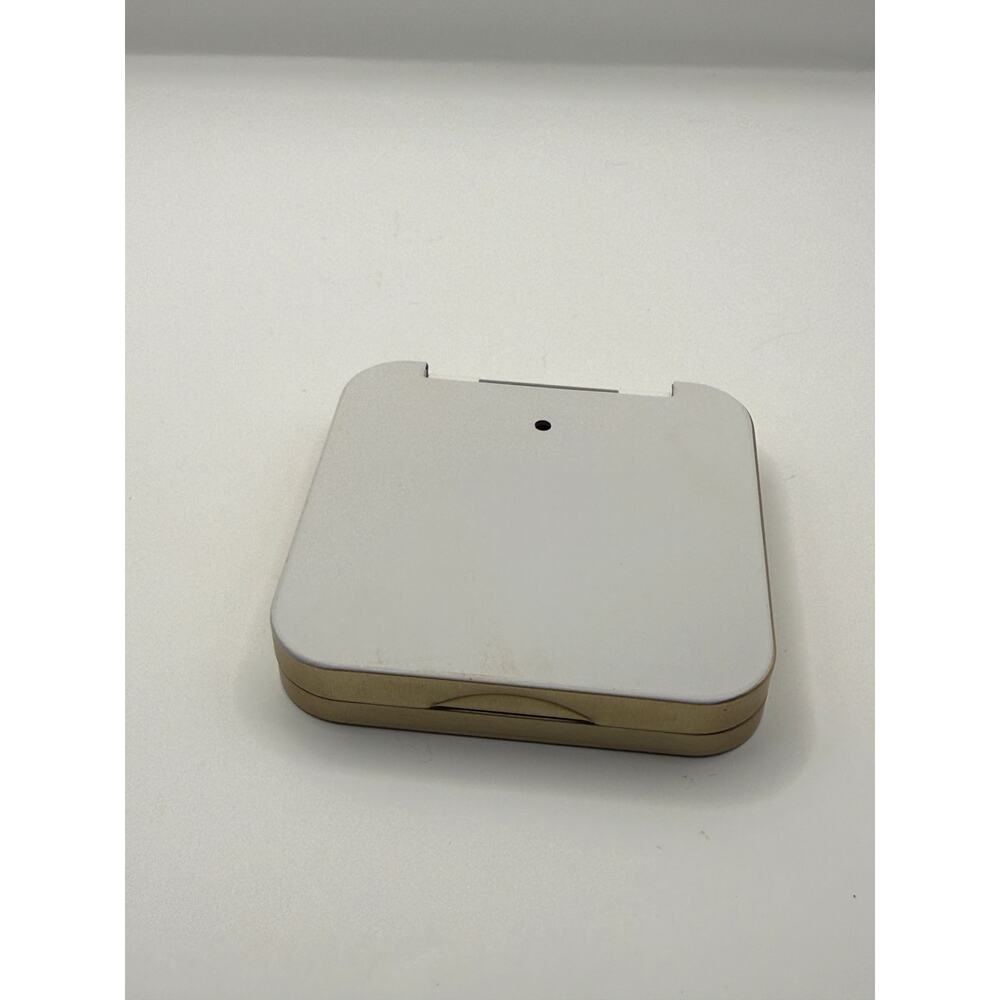 jane iredale Refillable Powder-Me Compact Case - Picture 5 of 5
